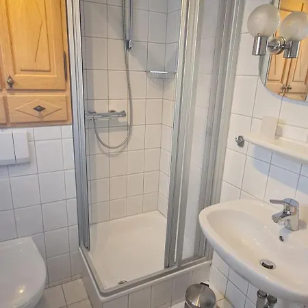 Apartment Kreuzstrasse 14 Schulte 10a